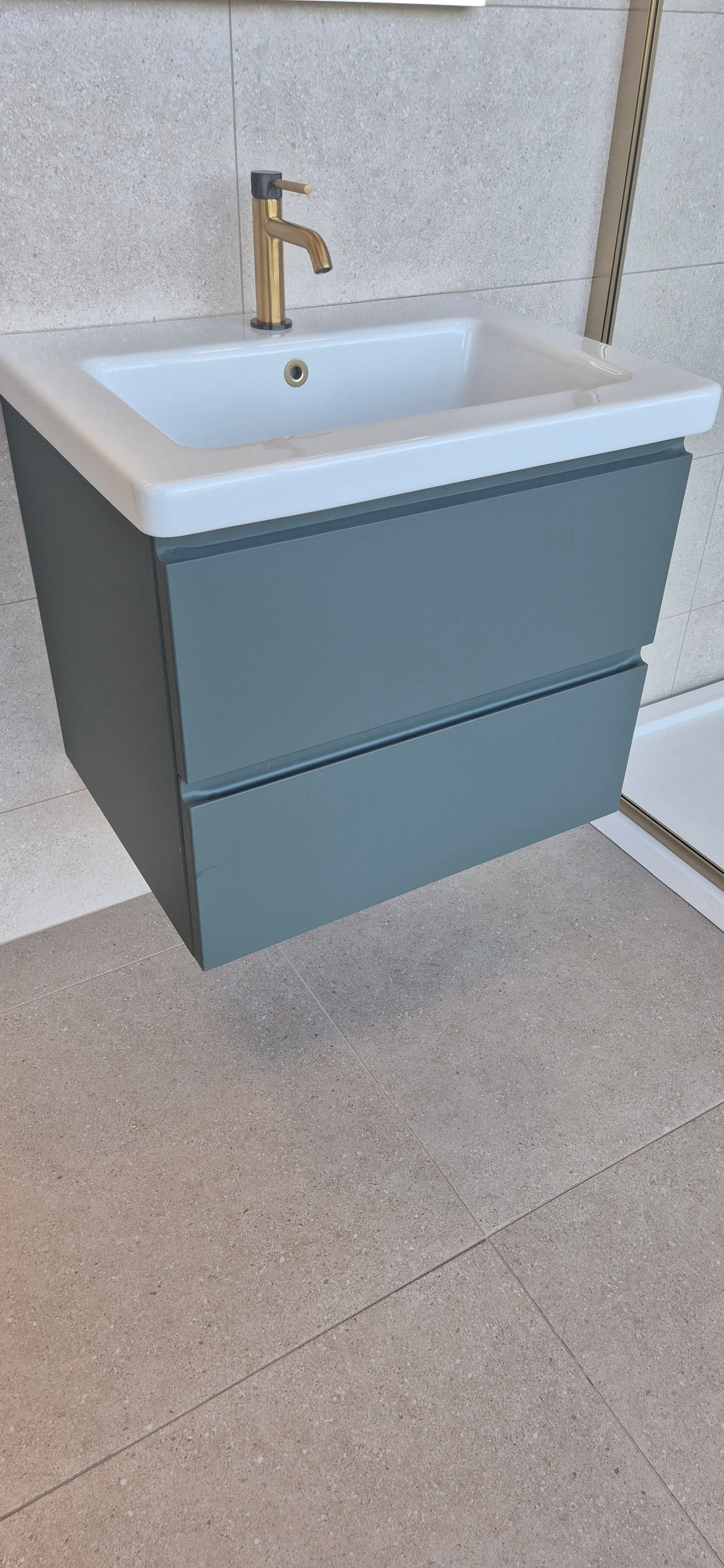 Catalano New Light Vanity Unit, Basin & Basin Mixer