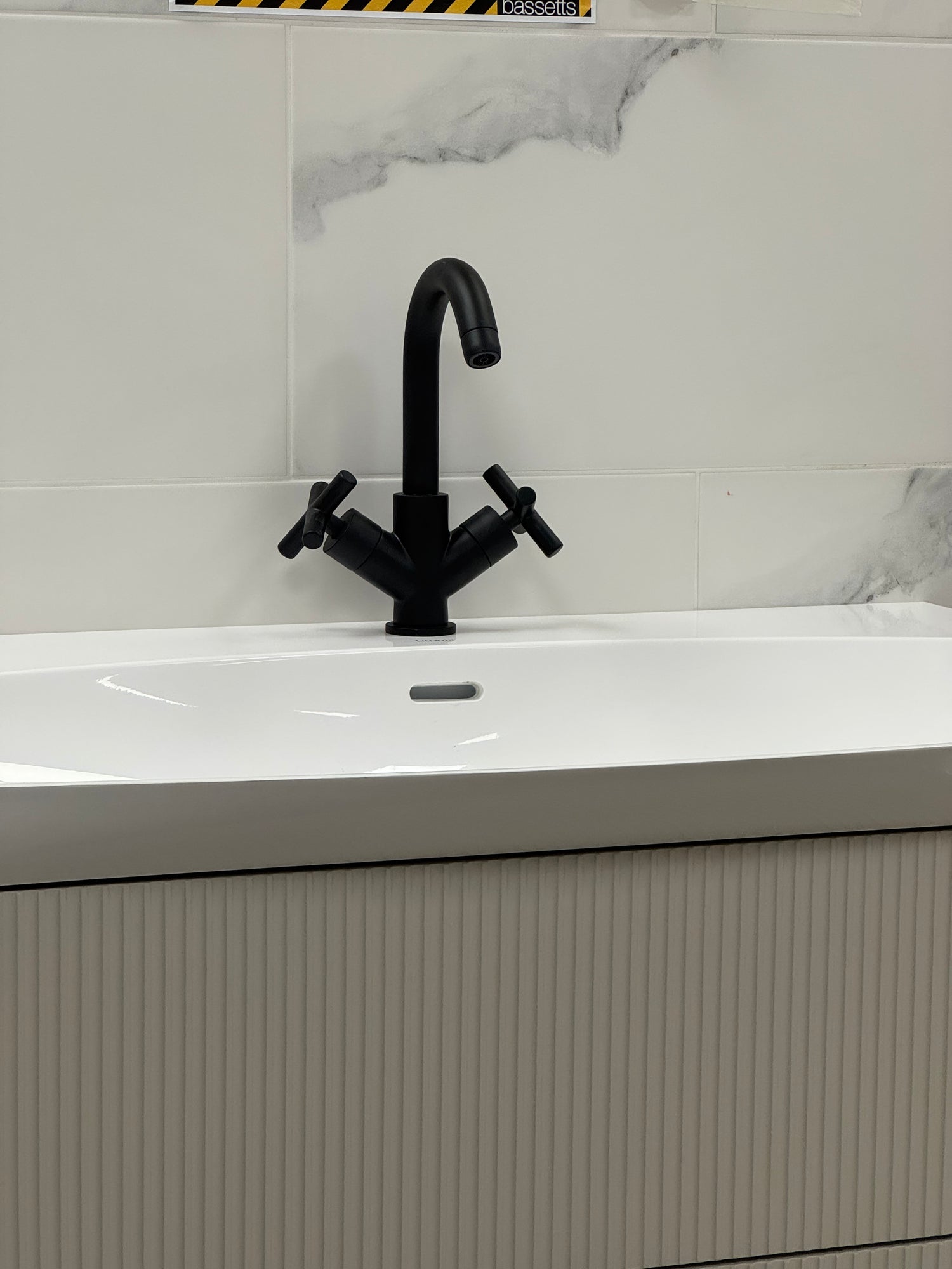 Utopia HeyU Linear Vanity Unit, Basin & Tap