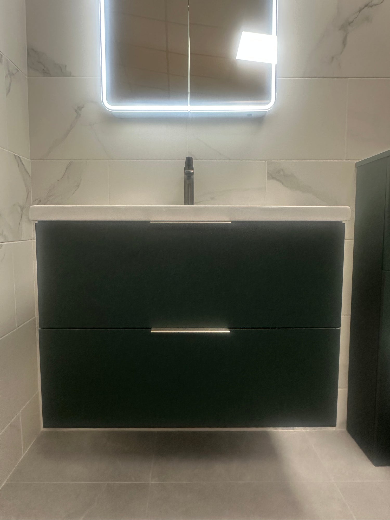 Utopia Qube Unit/Basin/Tap and Matching Toilet Unit & Pan