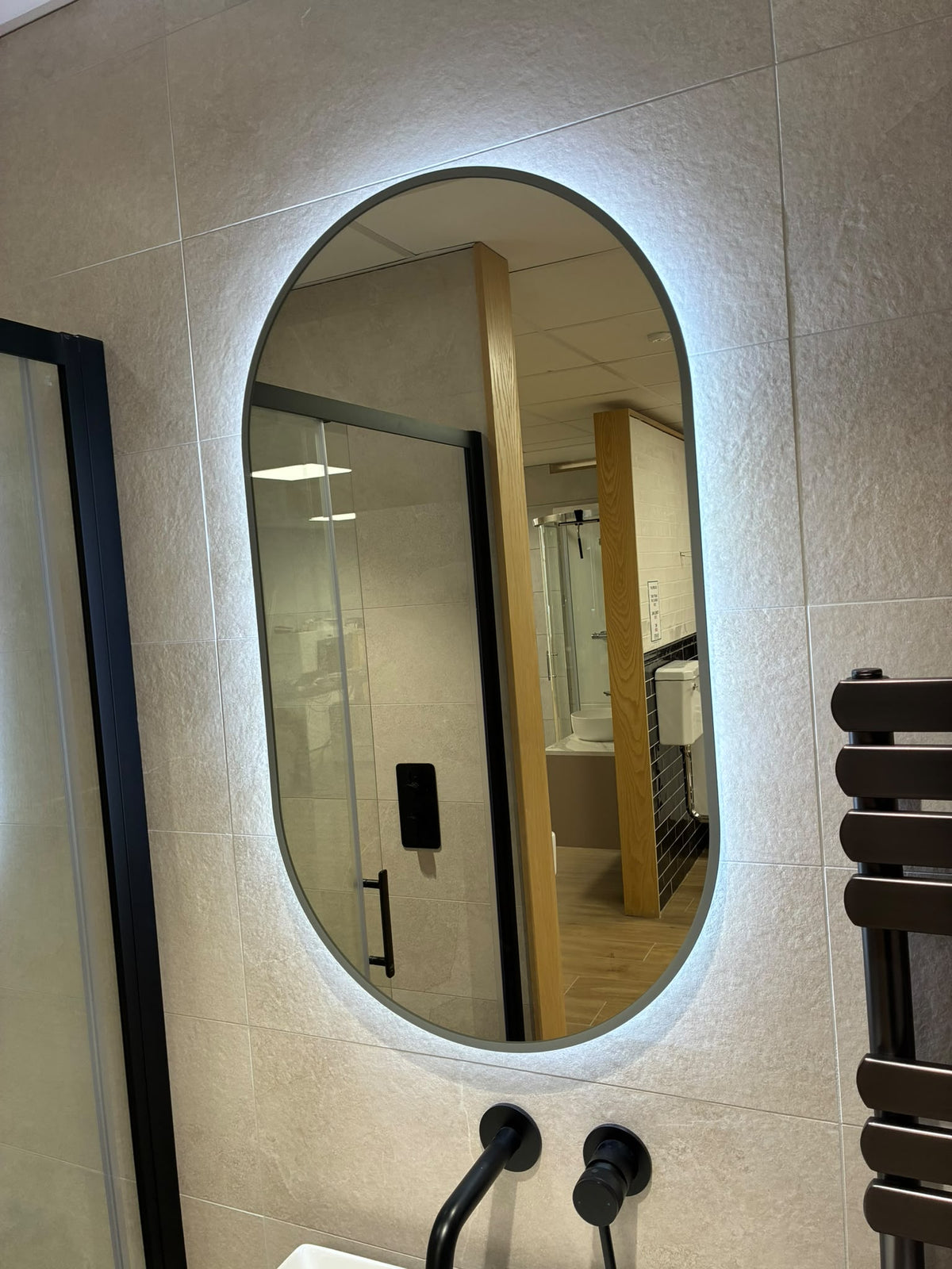 HIB Pill LED Mirror