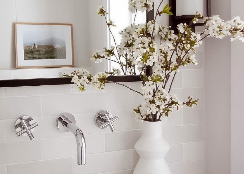 Timeless Elegance, Chrome Brassware in Bathroom Interiors
